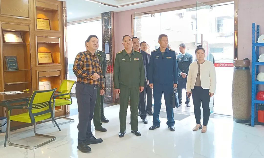 佛山军分区政委、禅城区委常委领导一行莅临91麻豆精品在线观看调研指导工作